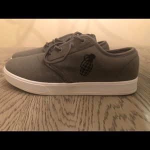 Grenade sneakers Men’s Sz 8.5
